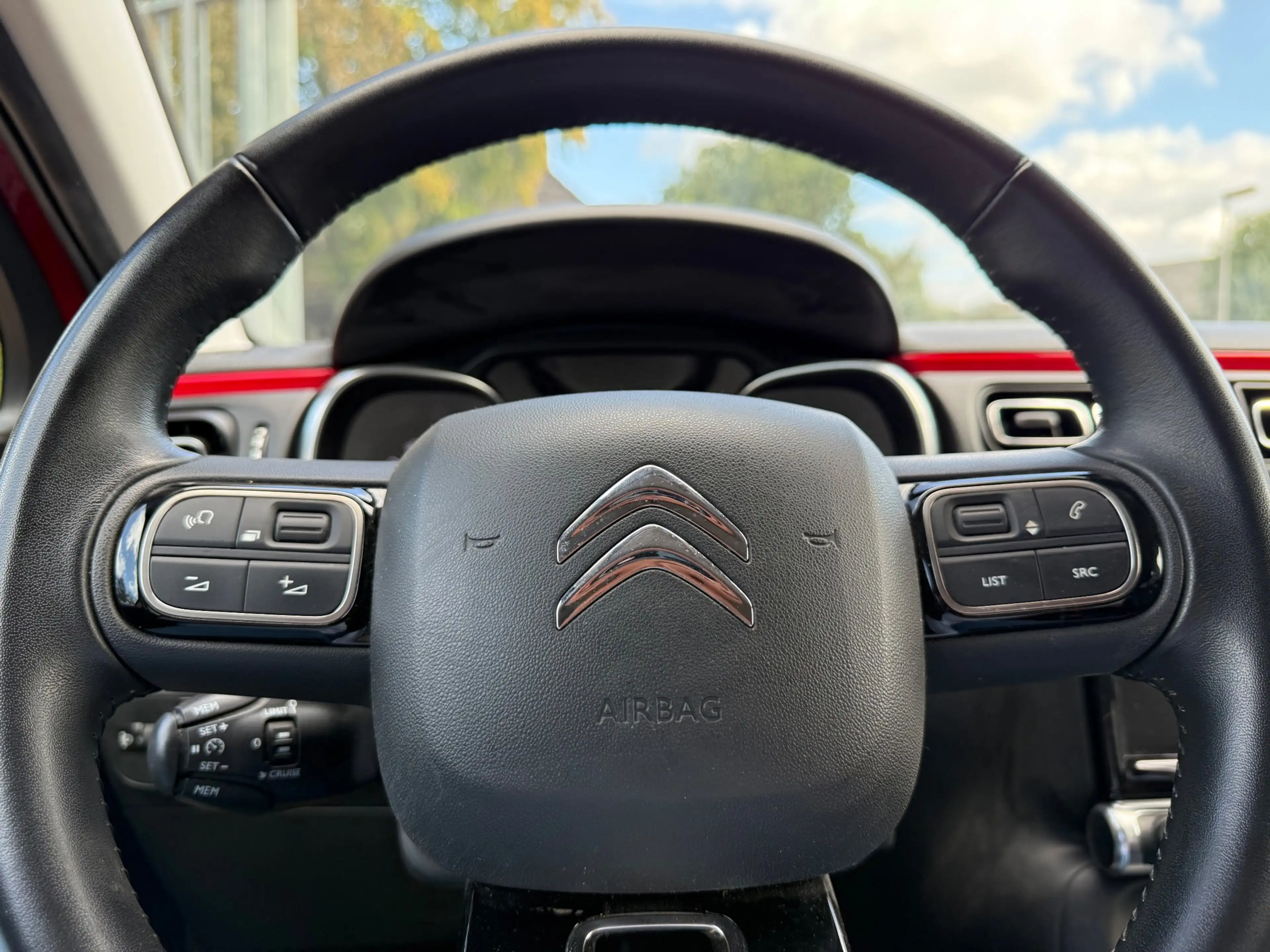 Citroen C3 1.2 PureTech Shine NAVI CAMERA CRUISE CTRL CARPLAY — photo 8