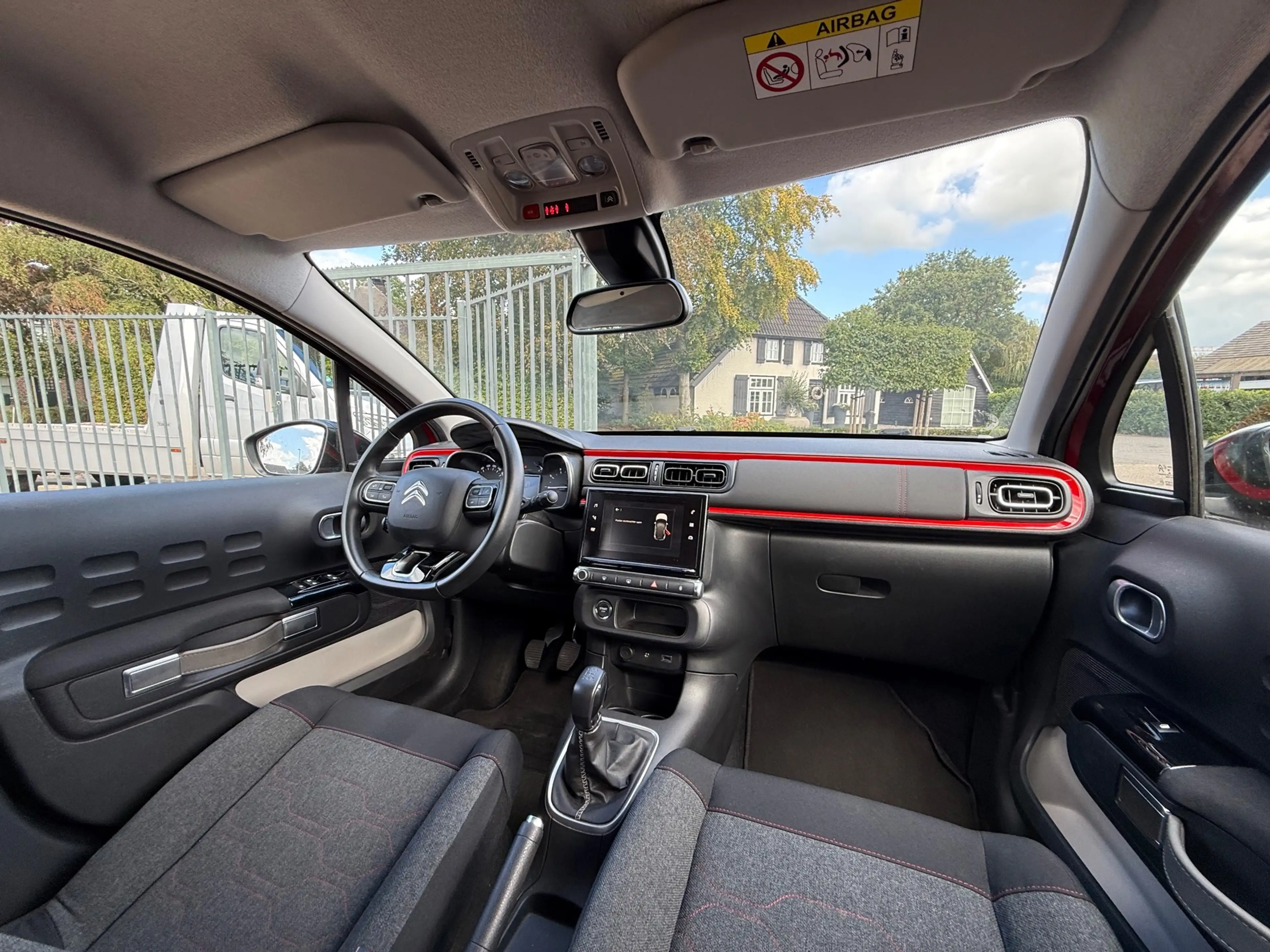 Citroen C3 1.2 PureTech Shine NAVI CAMERA CRUISE CTRL CARPLAY — photo 7