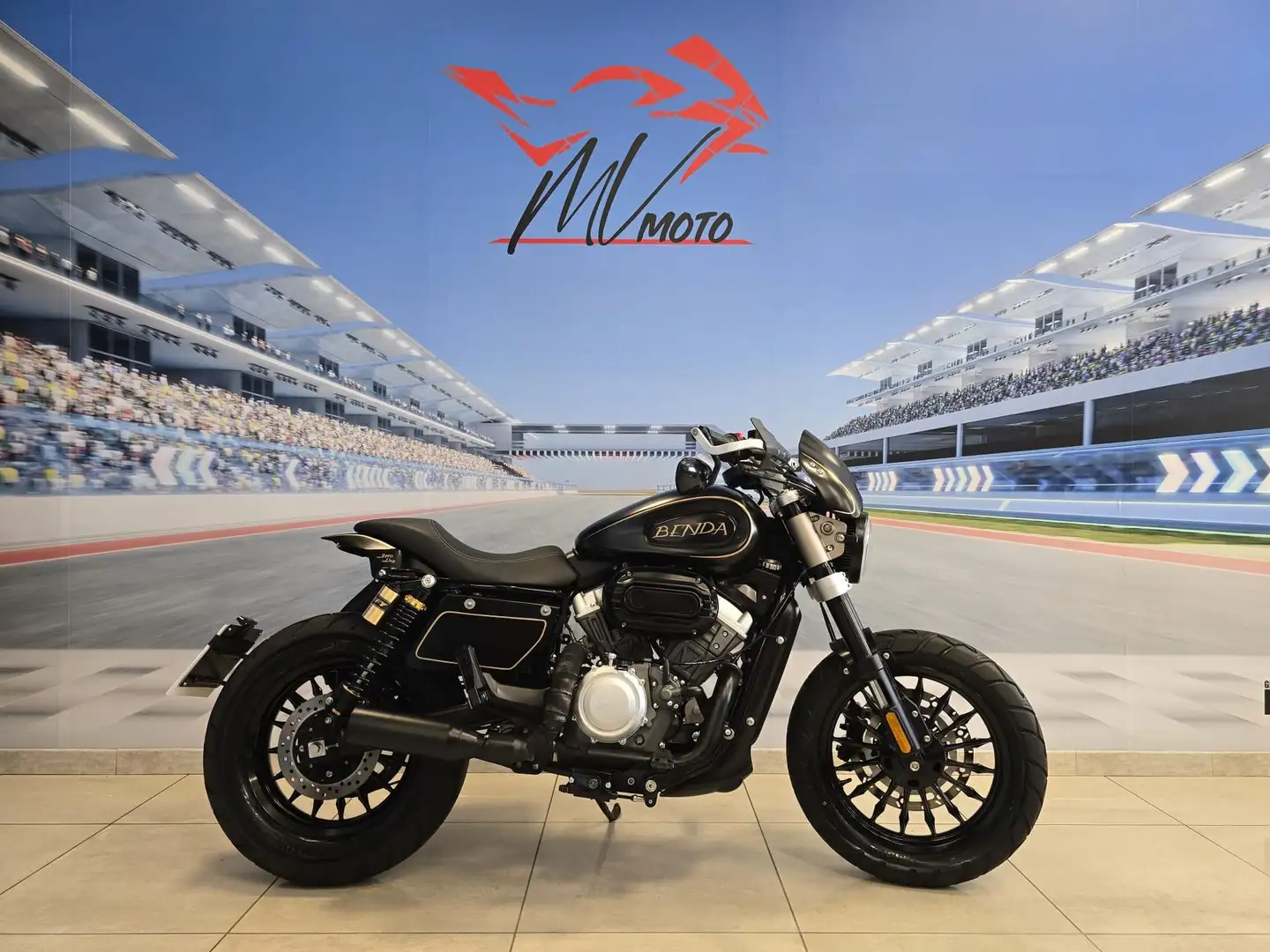 Benda BD 300 - 05/2022 - Km 4200 - 1