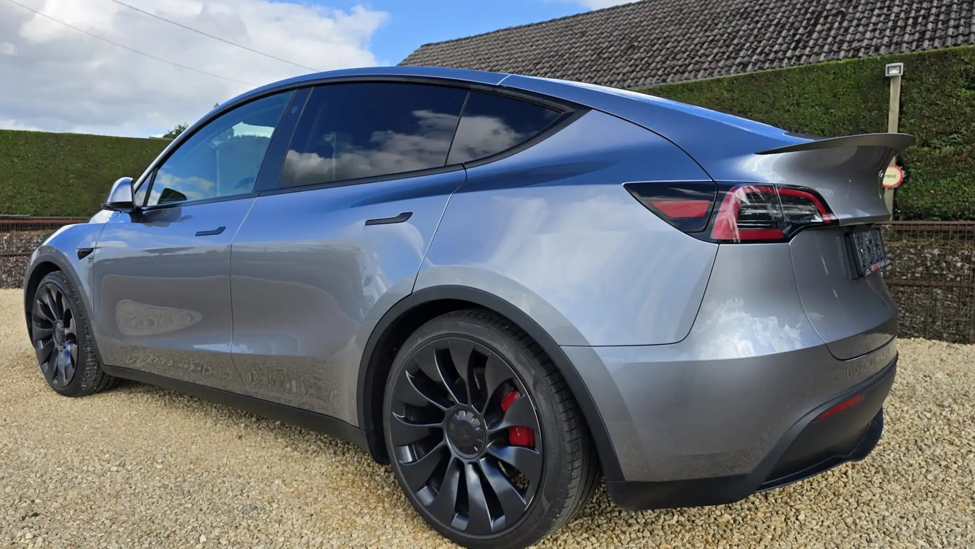 Tesla Model Y Performance 72.5kWh 535 Ch Conduite autonome!! Gris - 1