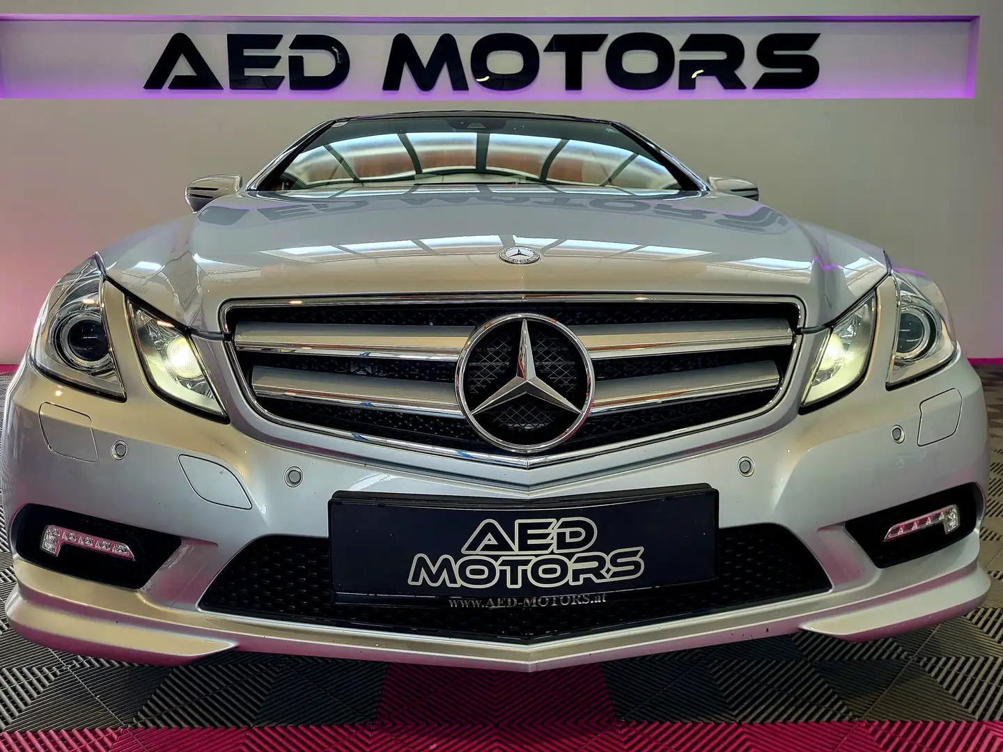 Mercedes-Benz E 350 E 350 CDI 1.BESITZ AMG LINE Grau - 2