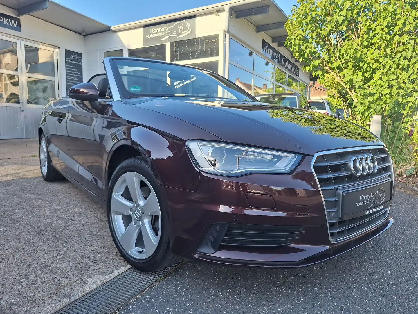 Audi A3 1.4 TFSI  ultra Cab. S tronic Ambiente Rouge - 1