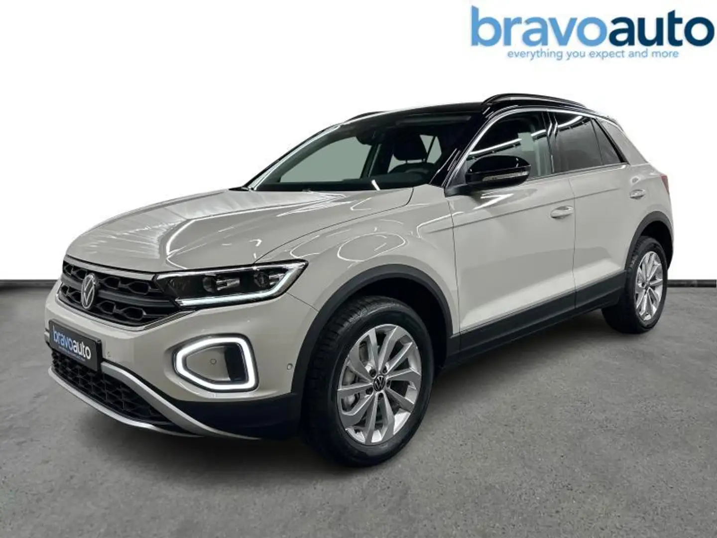 Volkswagen T-Roc 1.5TSI DSG Life Business Zilver - 1