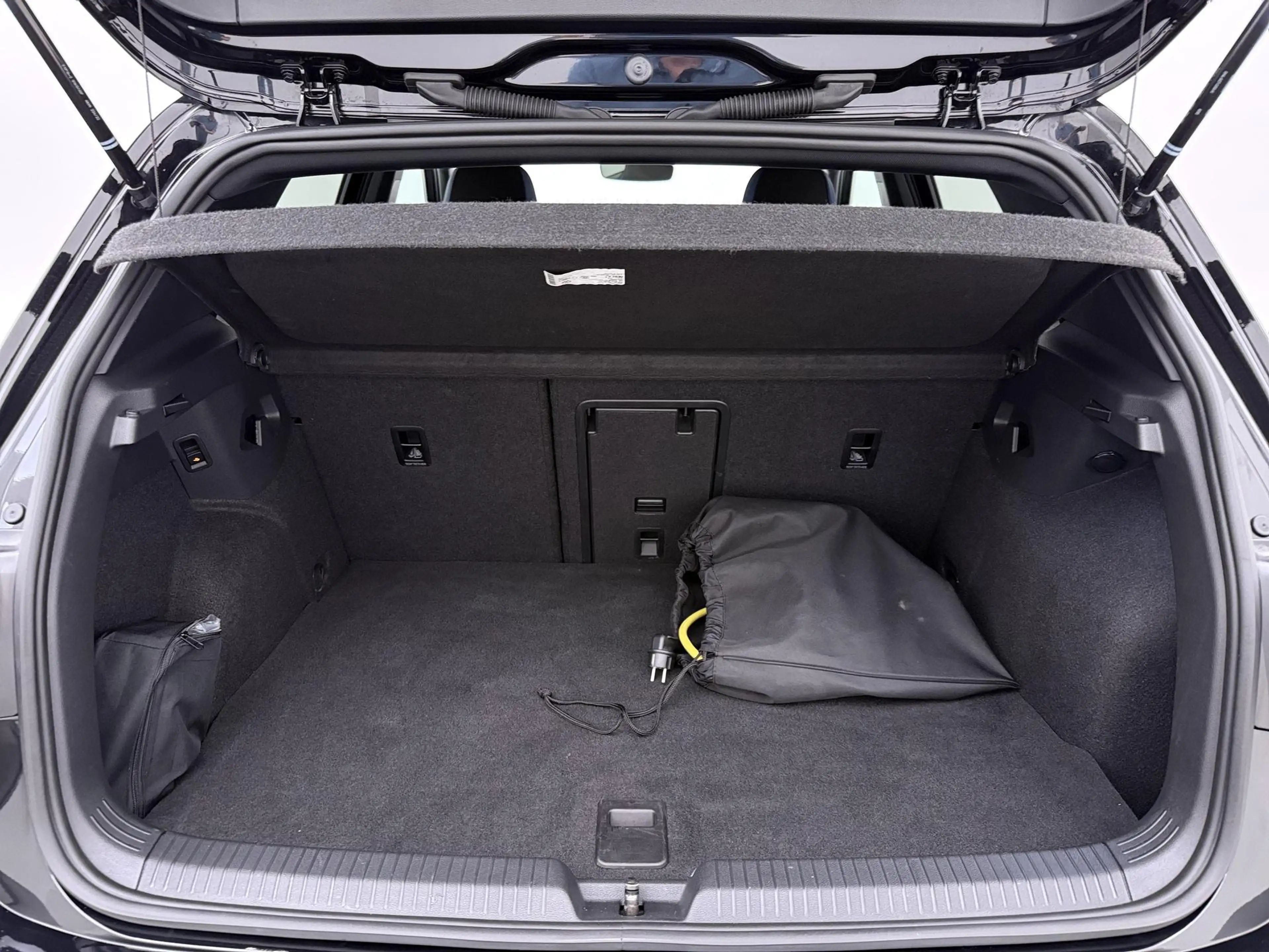 Volkswagen Golf GTE 1.4 eHybrid | Navigatie | Trekhaak | Camera | Stuu — photo 9