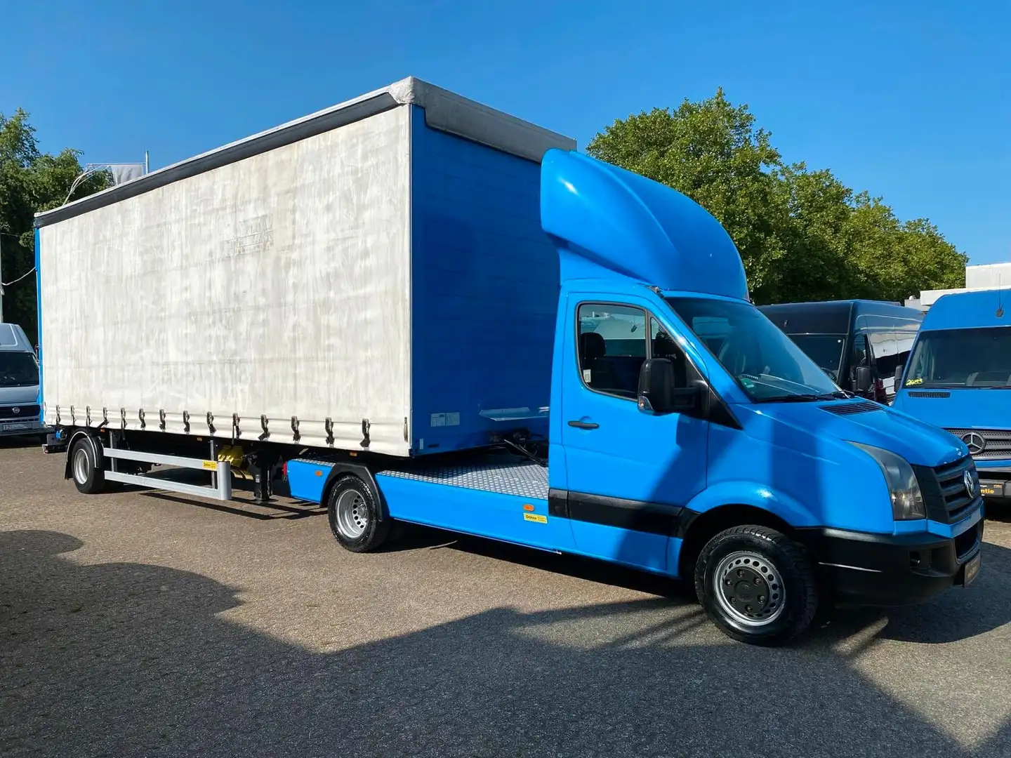 Volkswagen Crafter 50 TDI Mini Sattelzugmaschine*BE Trailer Bleu - 2