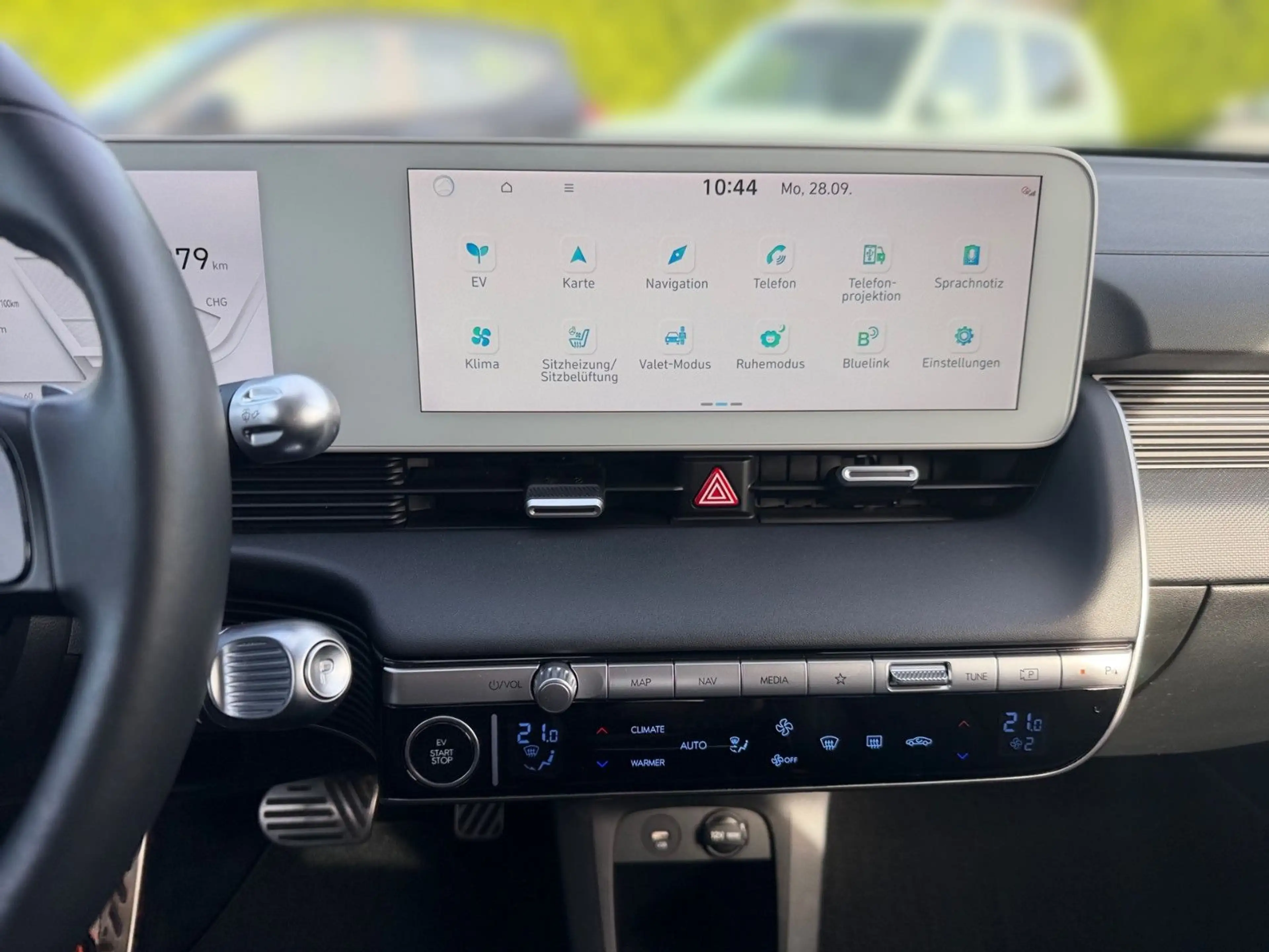 Hyundai IONIQ 5 UNIQ — photo 9