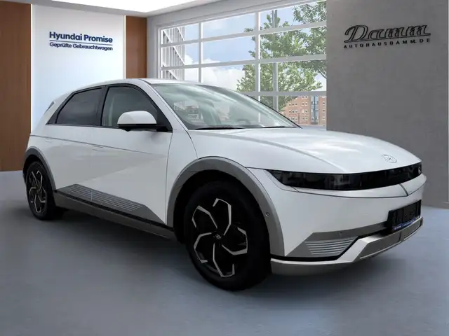 Hyundai Ioniq view 2