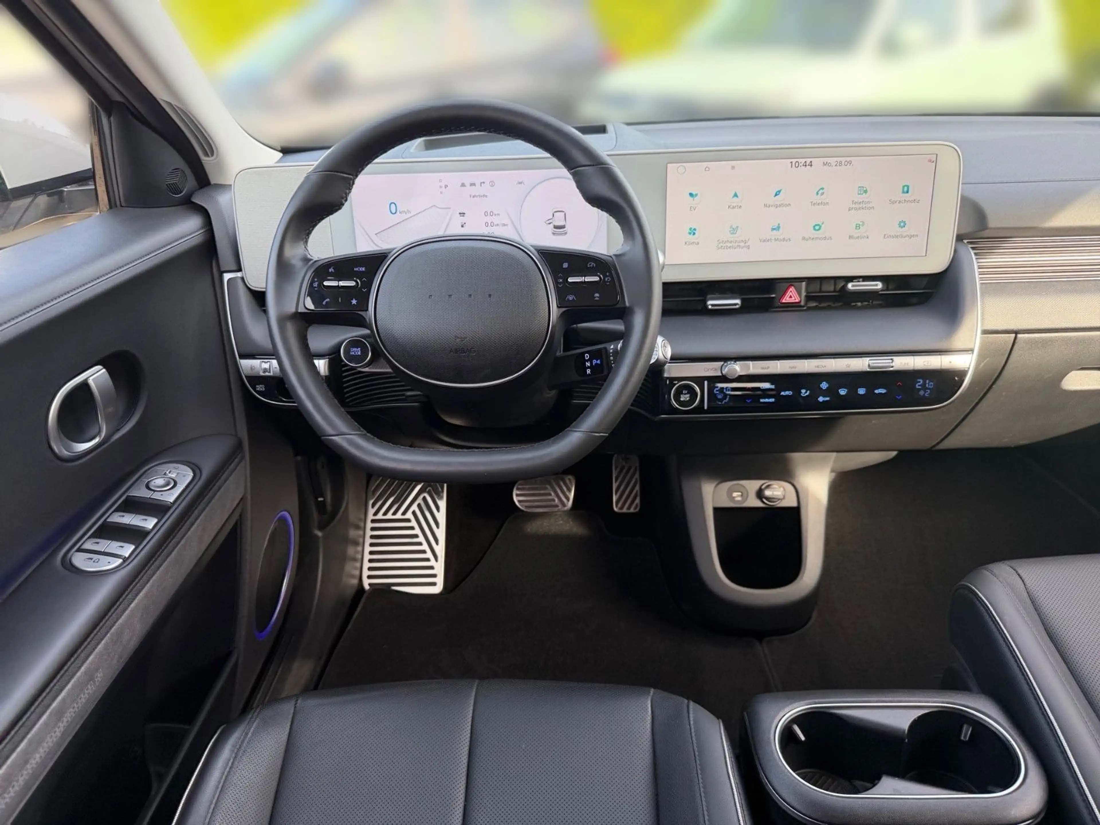 Hyundai IONIQ 5 UNIQ — photo 10