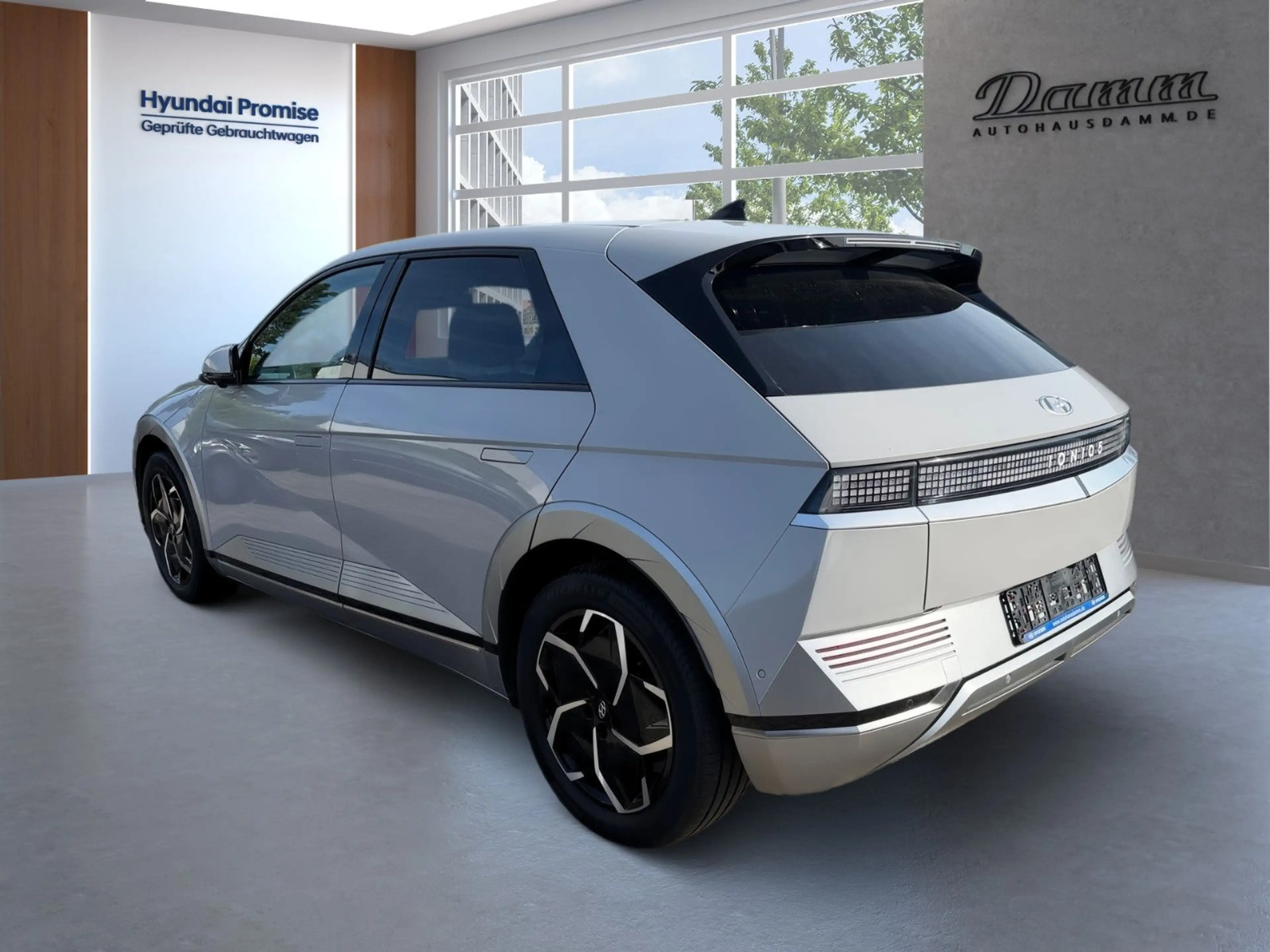 Hyundai IONIQ 5 UNIQ — photo 4