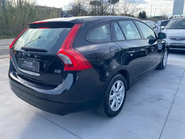Volvo V60 view 14