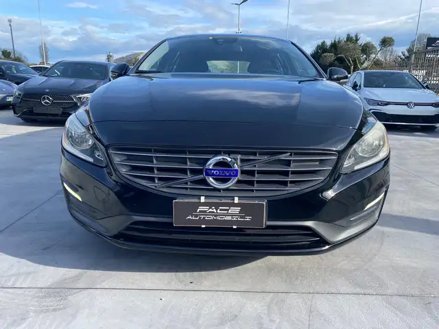 Volvo V60 view 4