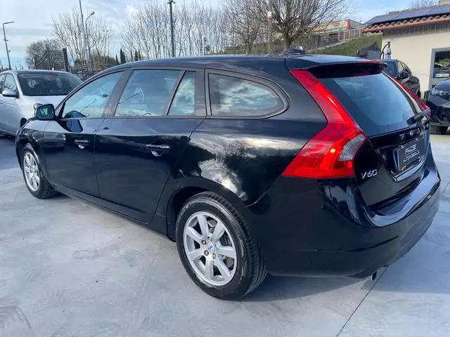 Volvo V60 view 13