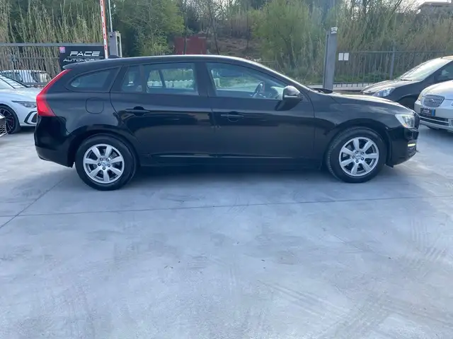 Volvo V60 view 6