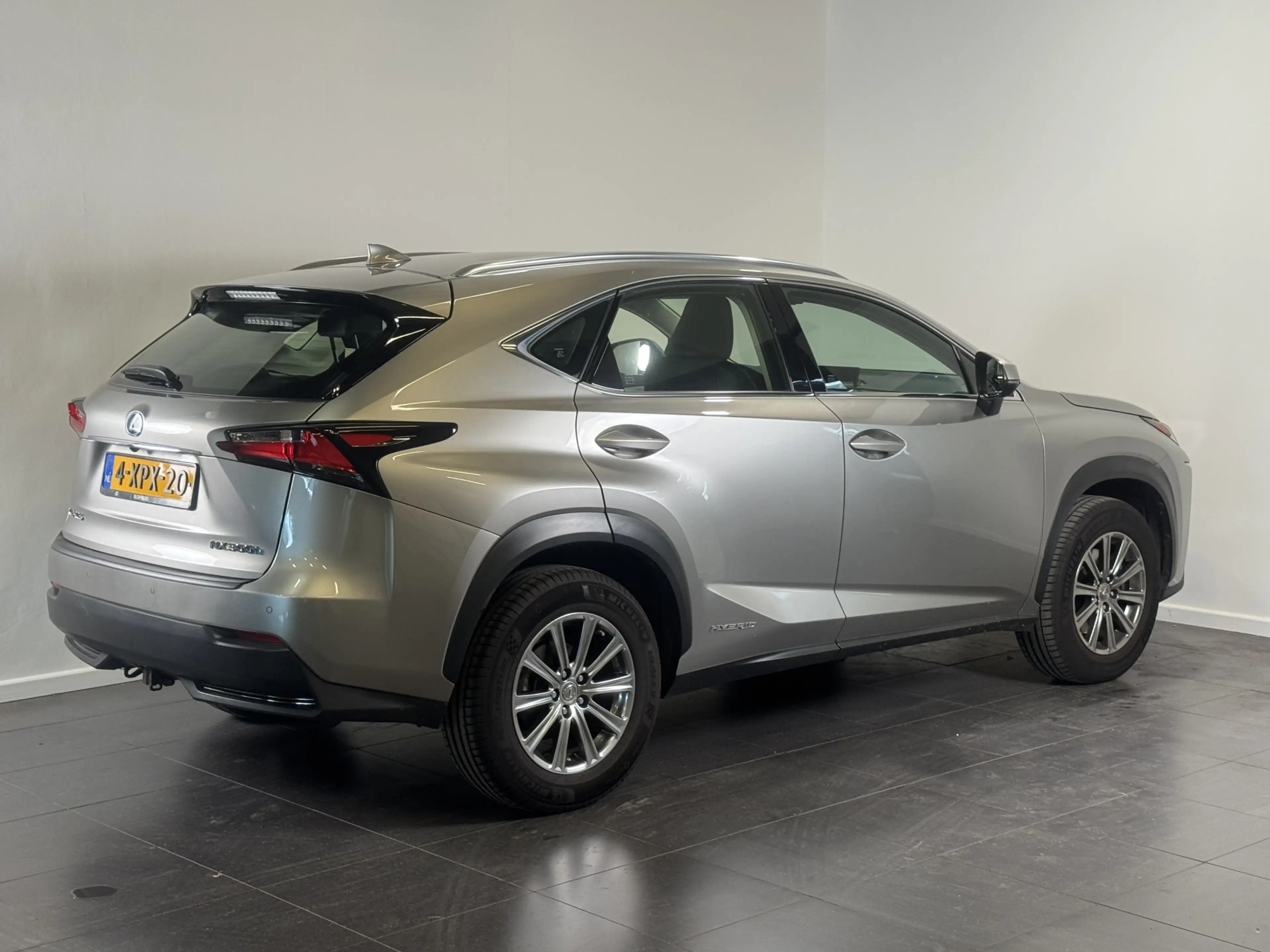 Lexus NX 300h AWD 25th Edition | Trekhaak afneembaar | Dealer on — photo 8