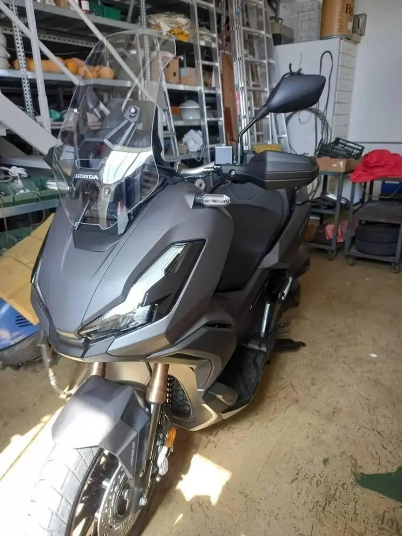 Honda ADV 350 Gri - 2