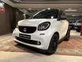 smart forTwo Coupé EQ Weiß - thumbnail 1