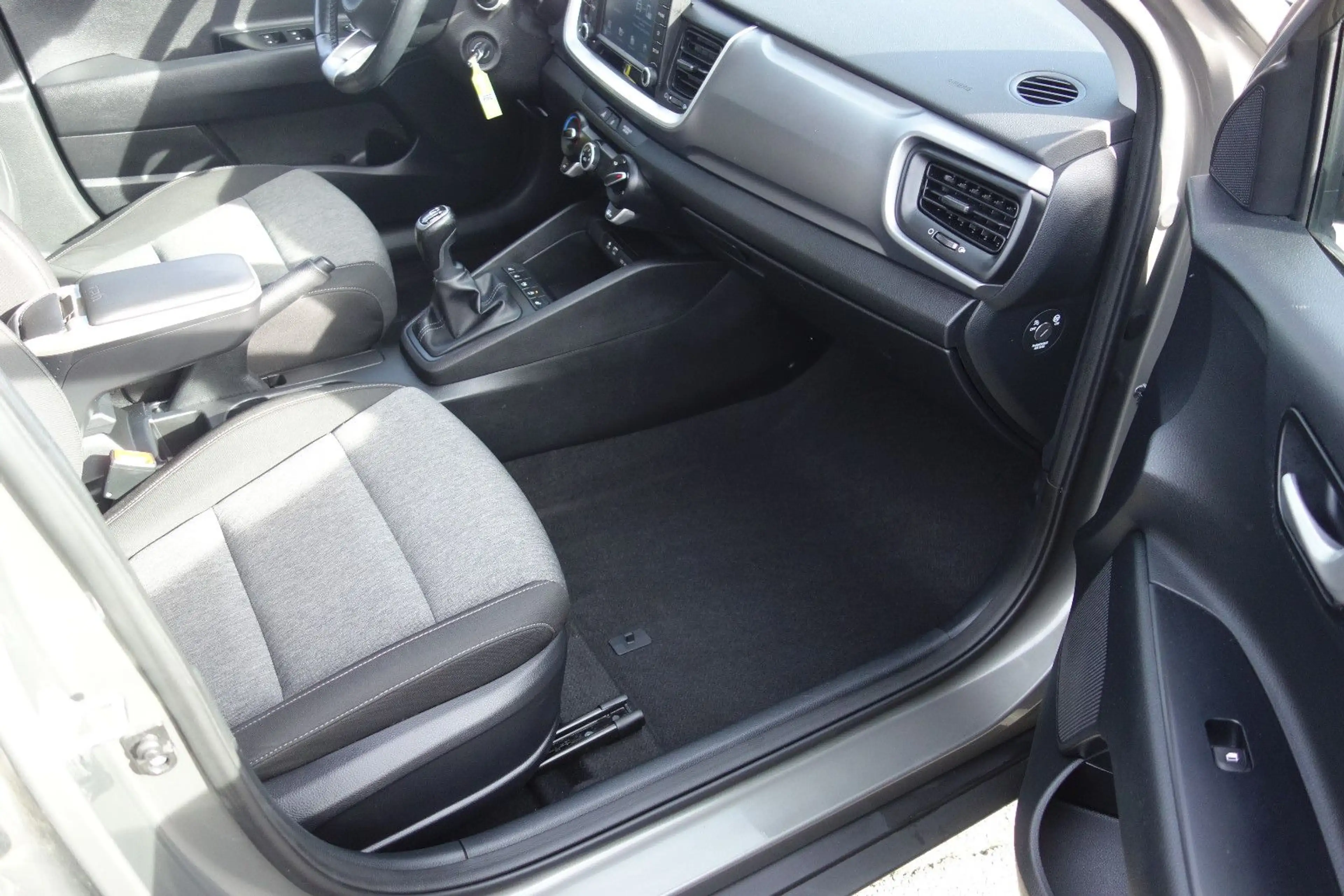 Kia Stonic Edition 7 — photo 14