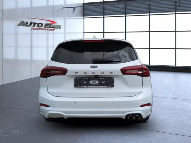 Ford Focus view 13