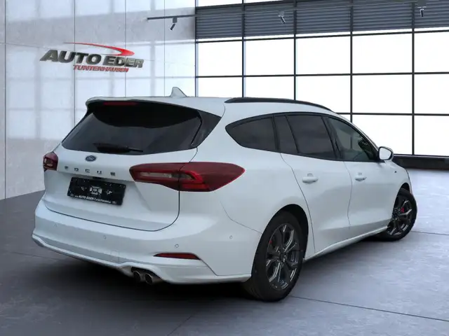 Ford Focus view 5