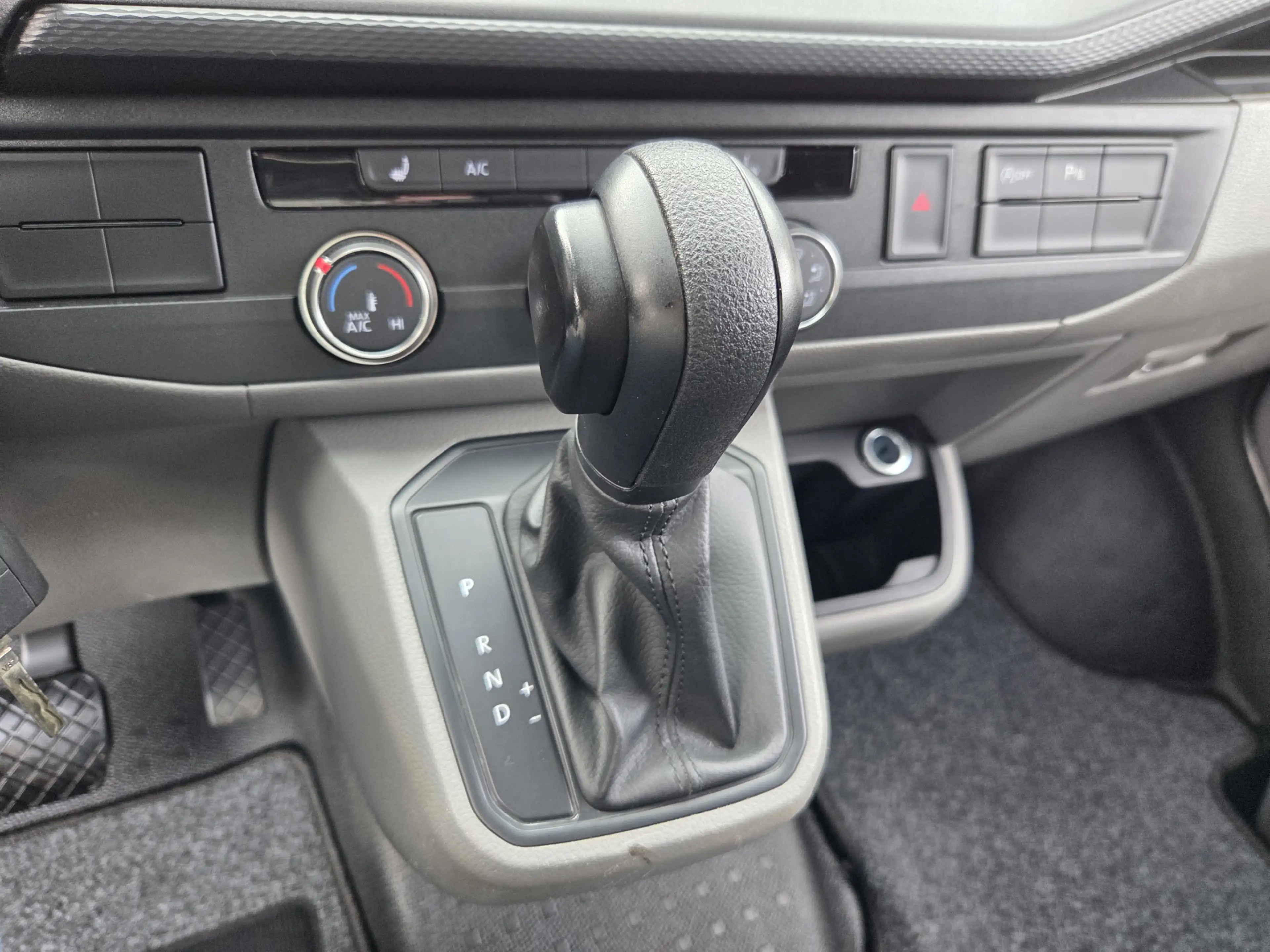 Volkswagen T6.1 Transporter 2.0 TDI 110 Kw/150 Pk Automaat Linkes & Rechts sch — photo 22