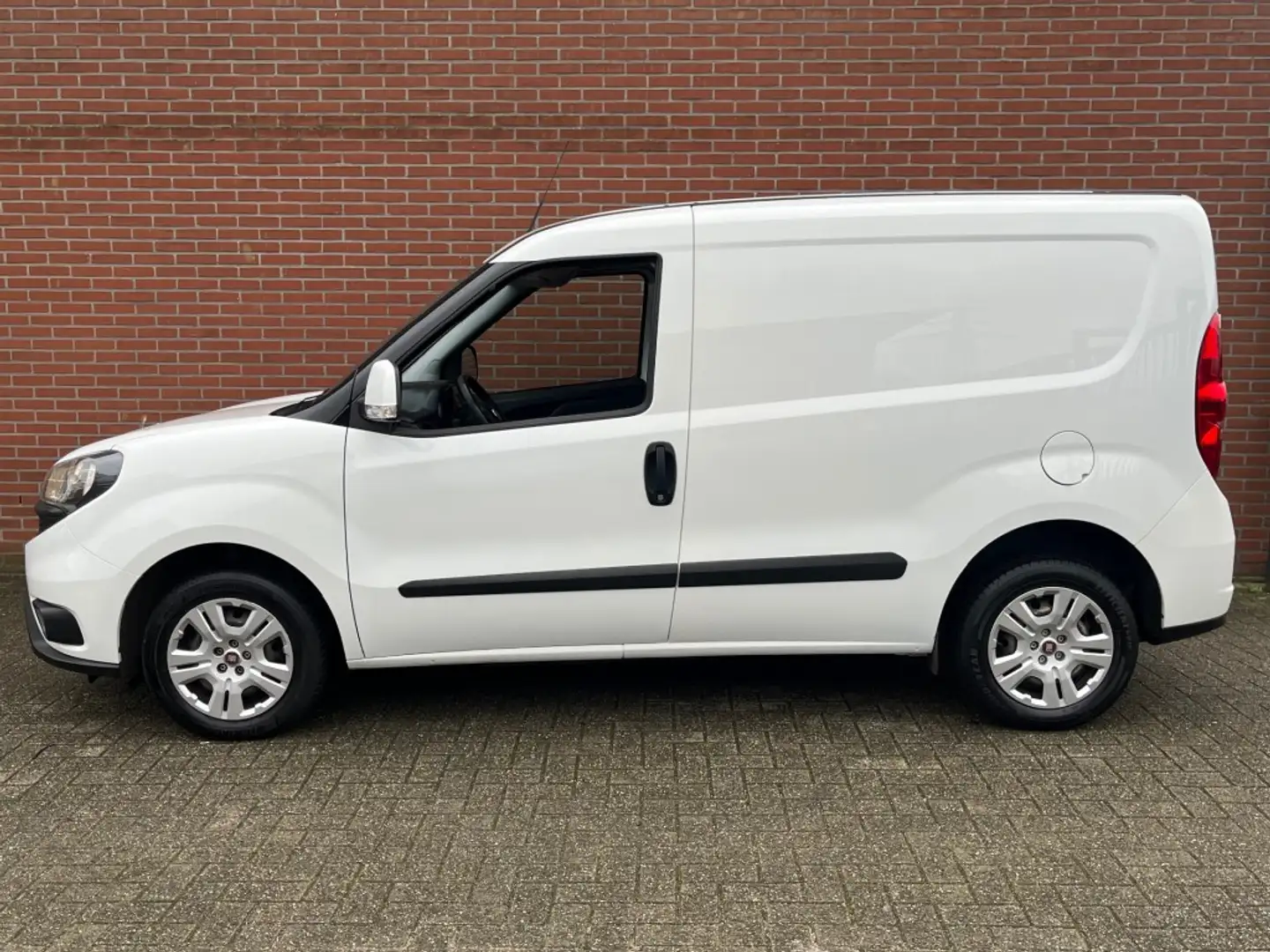Fiat Doblo 1.3 MJ L1H1 SX NAVI CRUISE PDC BLUETOOTH Blanc - 2