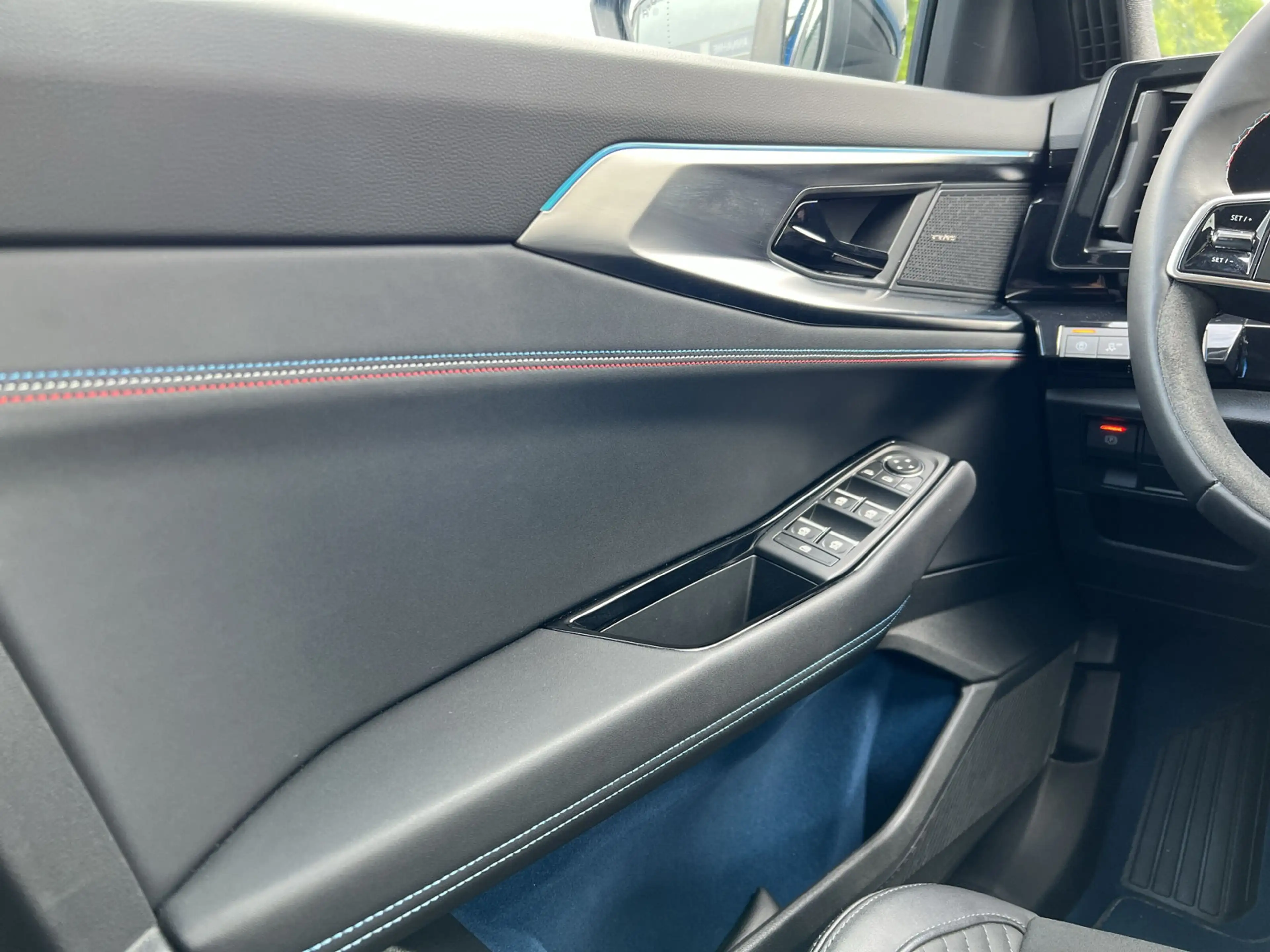 Renault Rafale Plug-in Hybrid 300 4x4 Atelier Alpine Pano+AHK+RFK — photo 13