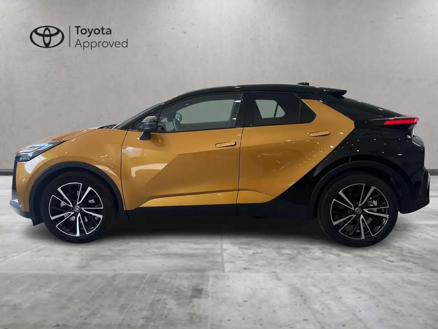 Toyota C-HR C-HR 2.0 phev Lounge Premiere fwd e-cvt AZIENDALE Oro - 2