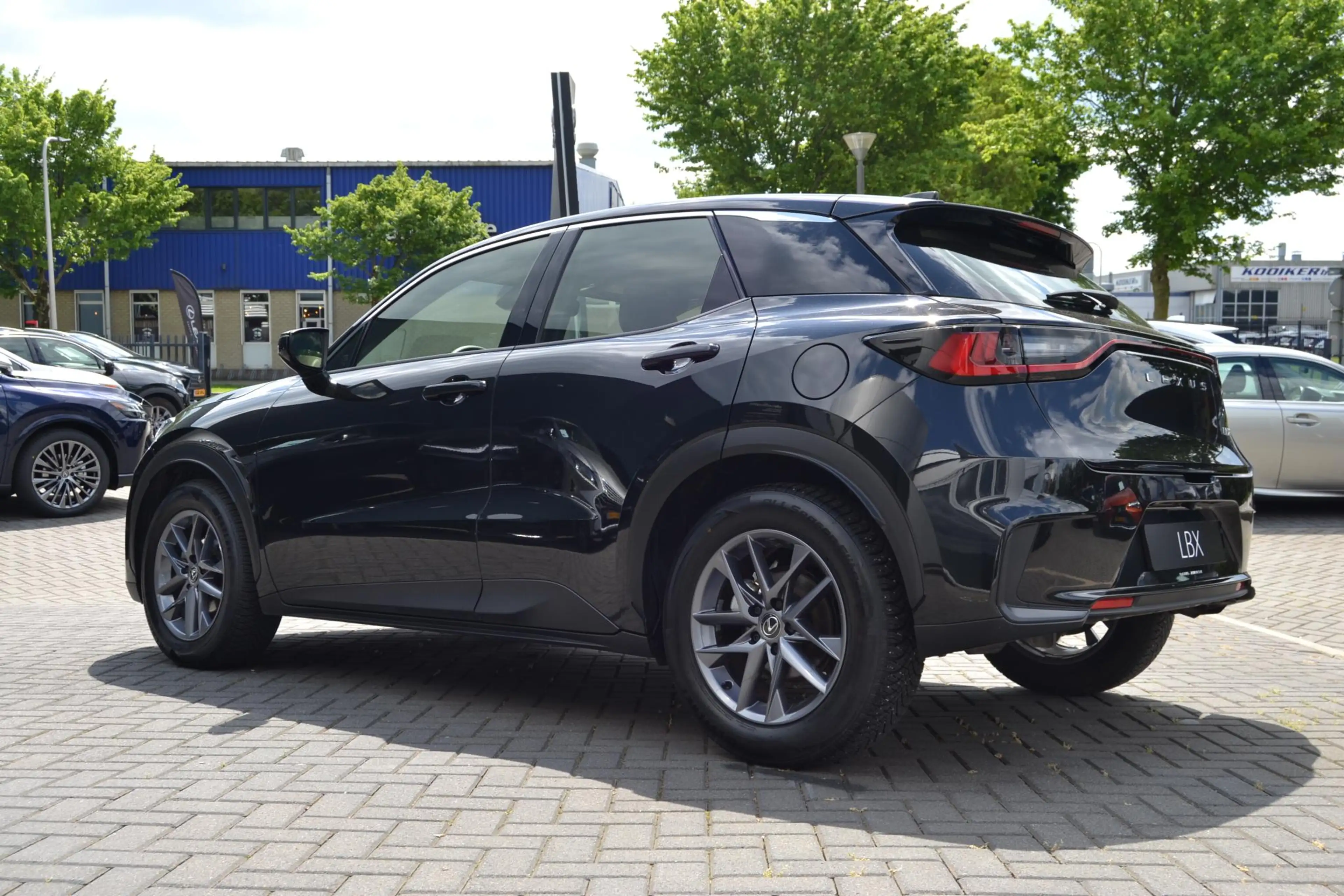 Lexus LBX 2WD STOELVERW STUURVERW PARK-SENSOR BLIND-SPOT CAR — photo 5