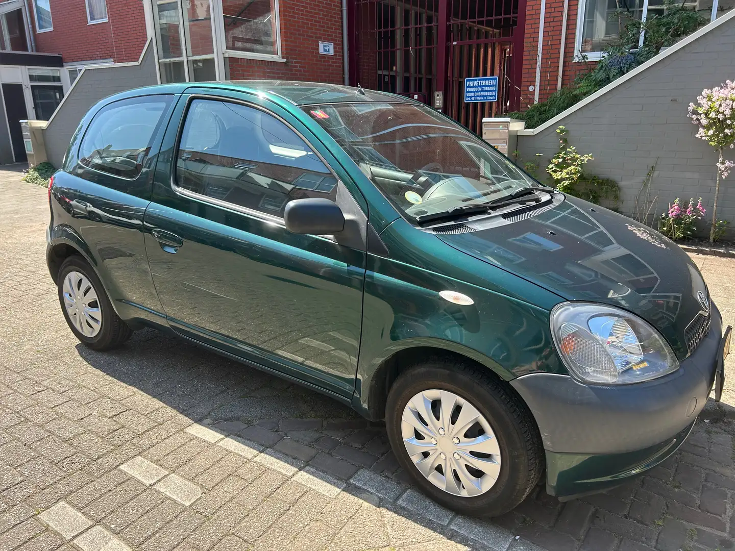 Toyota Yaris Yaris 1.0-16V VVT-i Terra Grün - 2