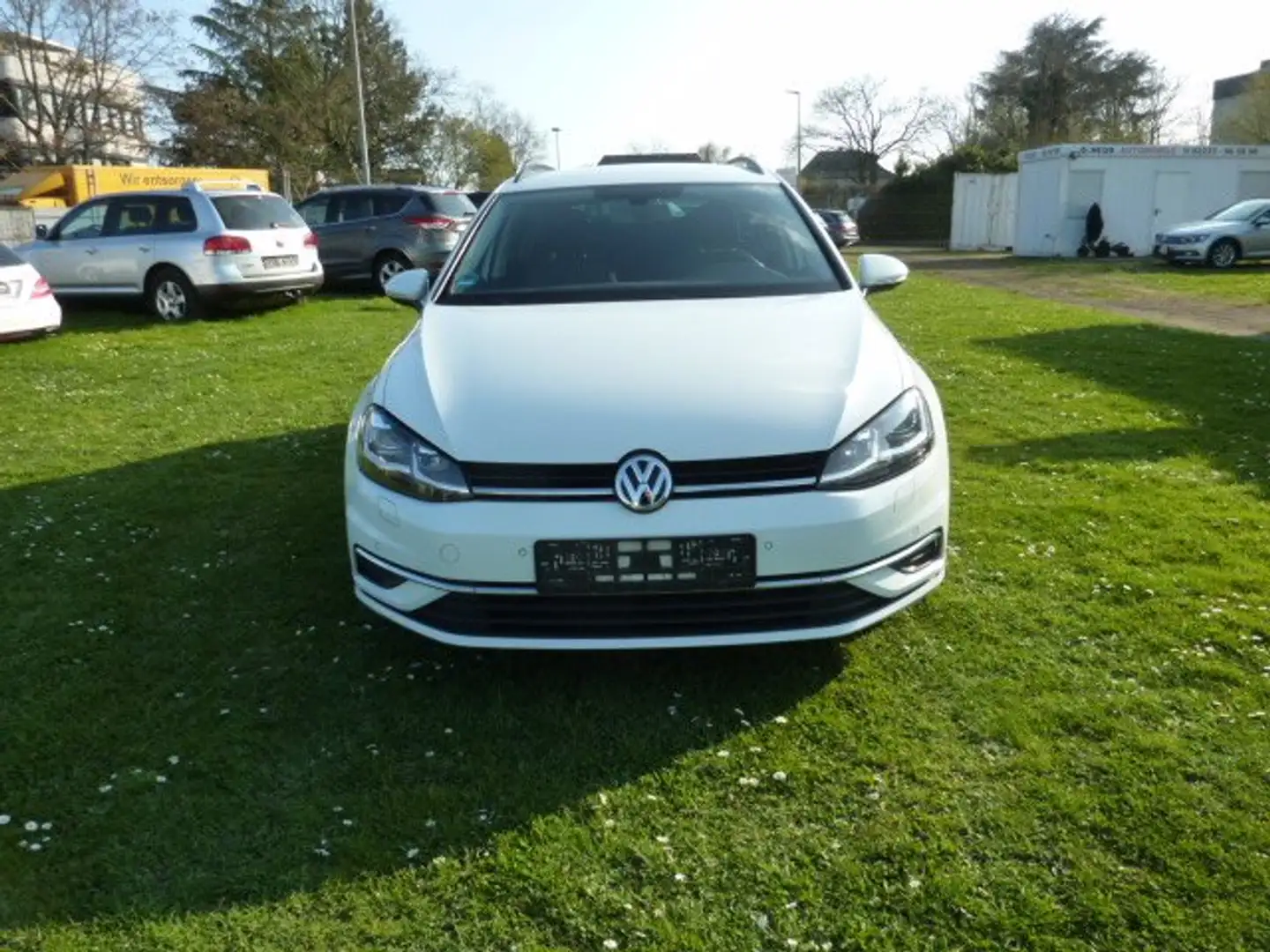 Volkswagen Golf Variant 2,0 TDI DSG Comfortline Navi LED AHK Weiß - 2