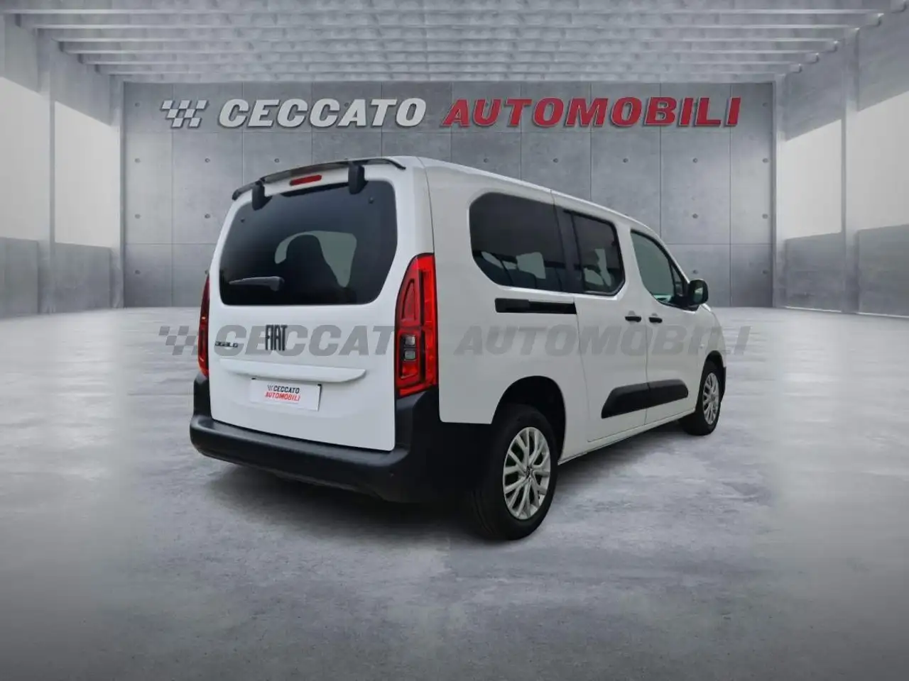 Fiat Doblo Doblo Passo Lungo 1.5 d Doblo 130cv auto 7p.ti 17