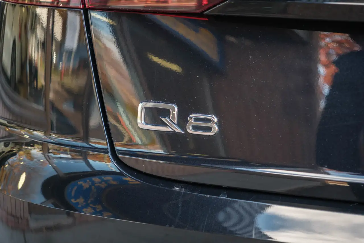 Audi Q8 снимка Audi Q8