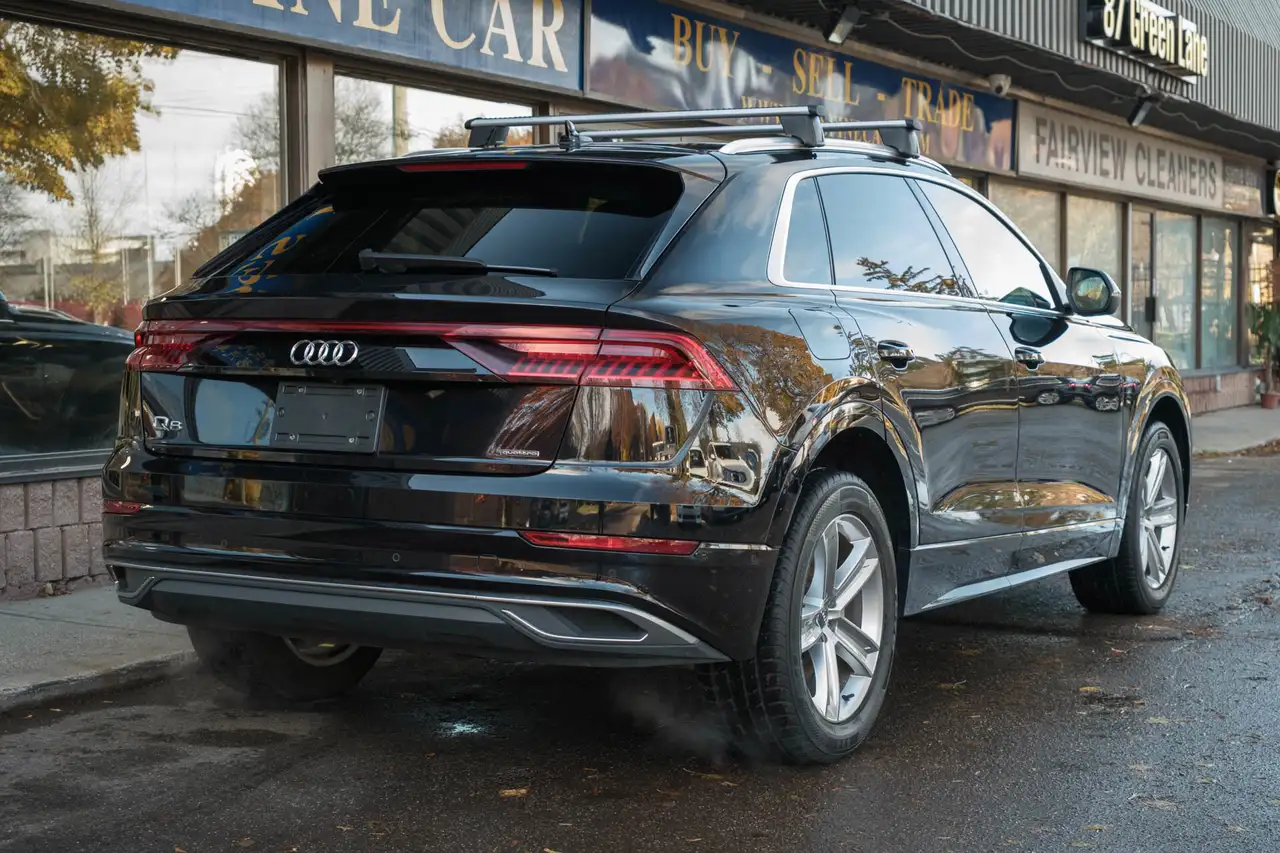 Audi Q8 снимка Audi Q8