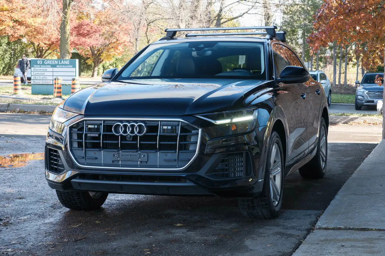 Audi Q8 снимка Audi Q8
