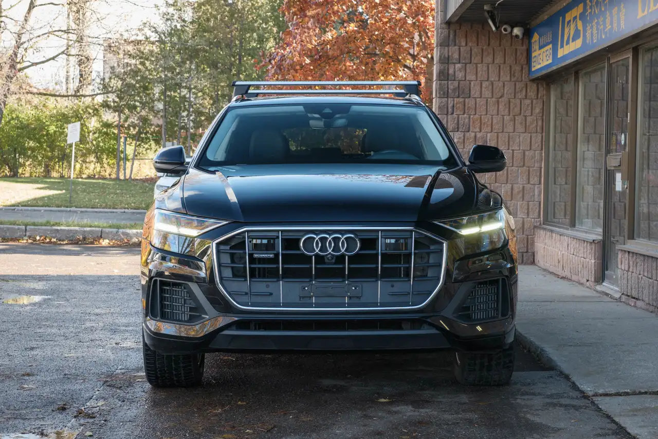 Audi Q8 снимка Audi Q8