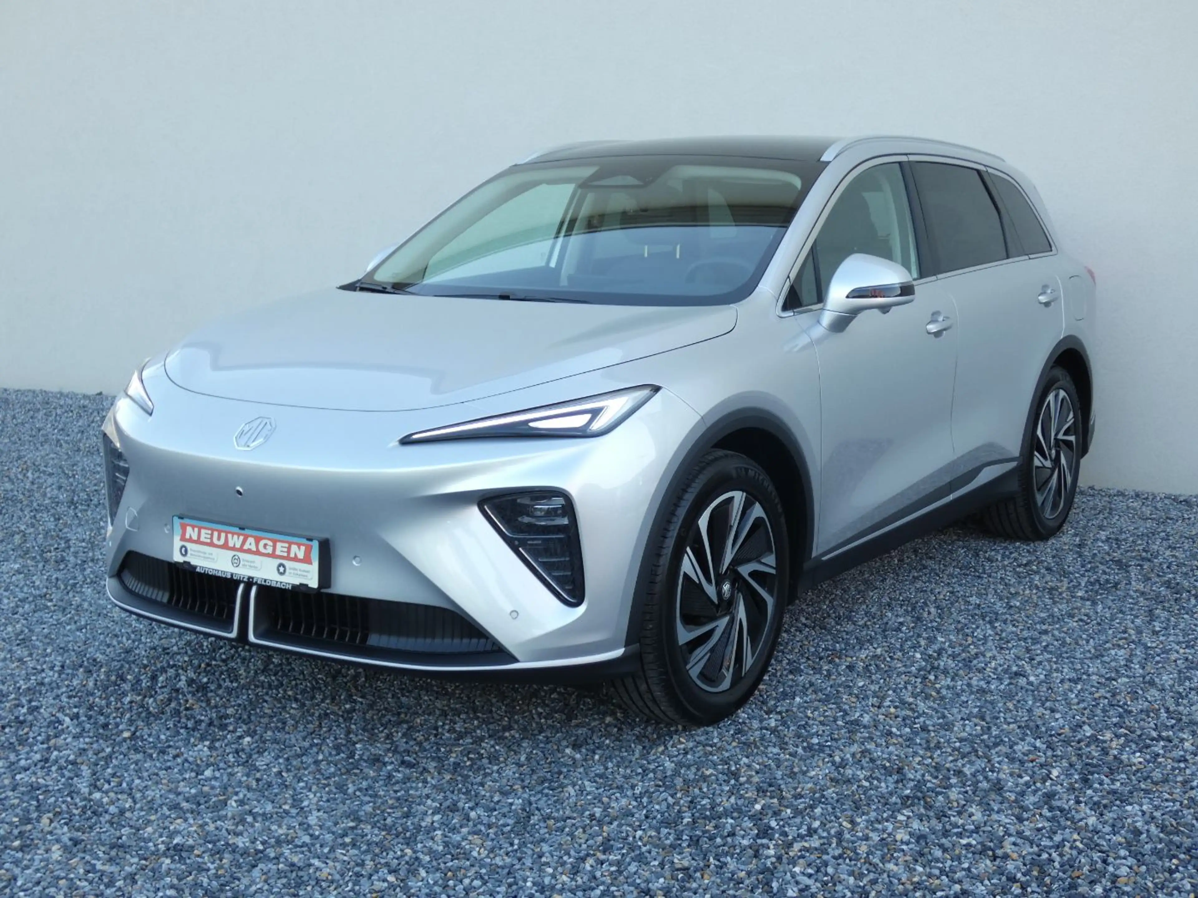 MG MGS6 EV Luxury 2WD +360°+HUD+LED+20Zoll+LRH — photo 2