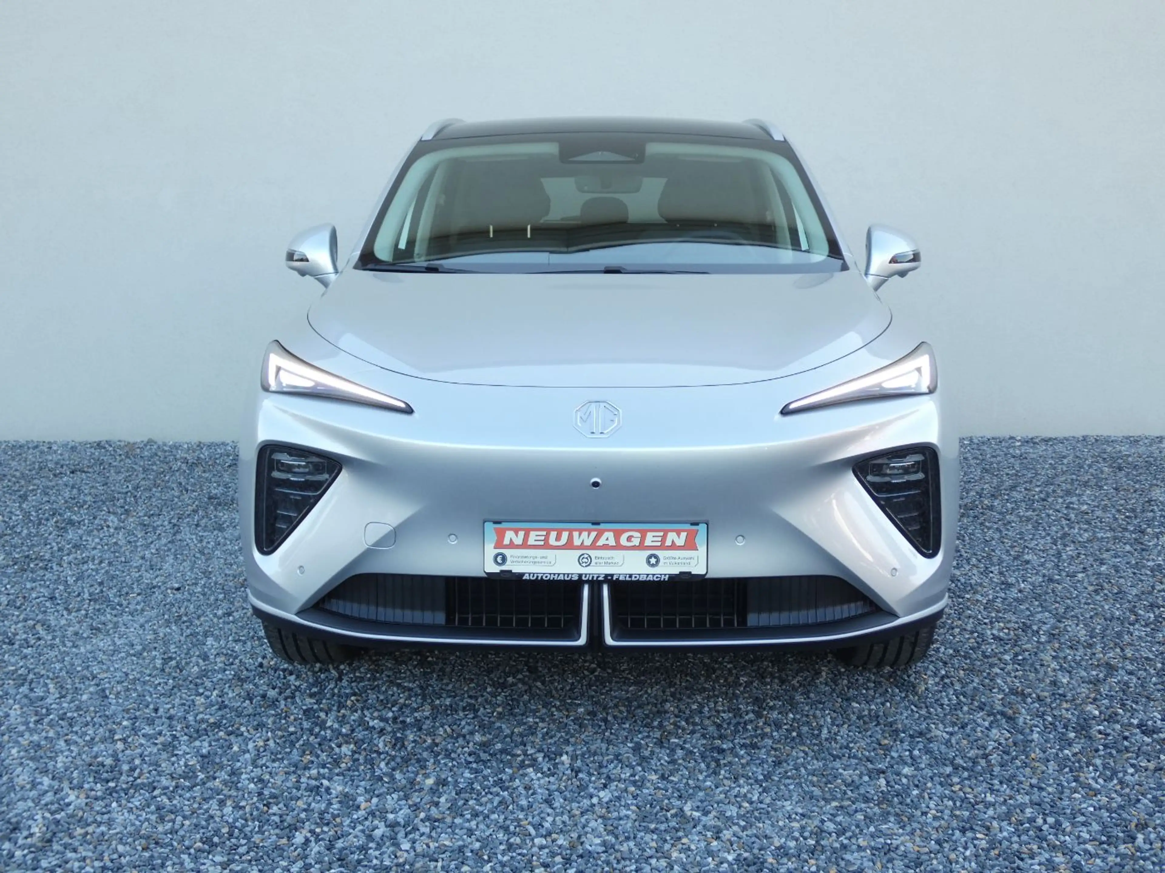 MG MGS6 EV Luxury 2WD +360°+HUD+LED+20Zoll+LRH — photo 3