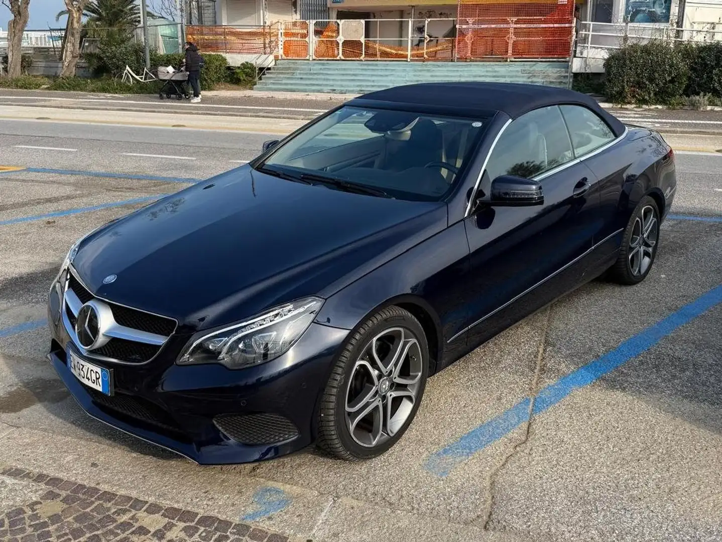 Mercedes-Benz E 250 Sport Blu/Azzurro - 2