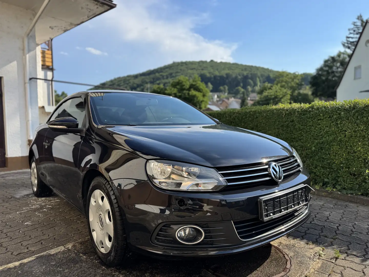 Volkswagen Eos 1.4 TSI Cabrio Panorama TÜV crna - 2