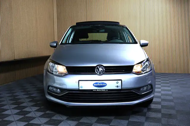 Volkswagen Polo view 6