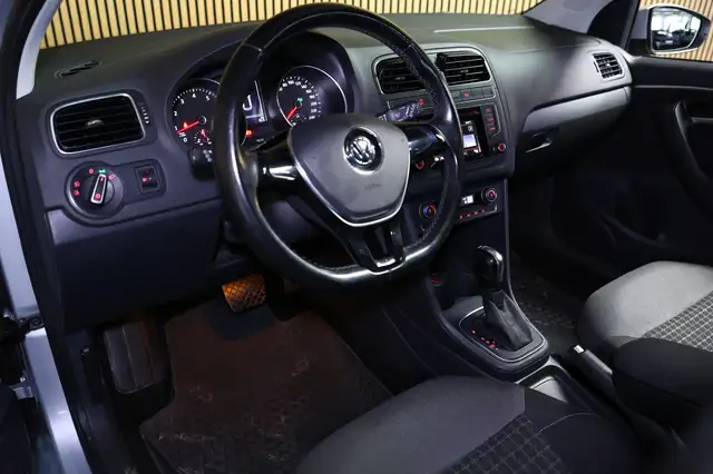 Volkswagen Polo view 23