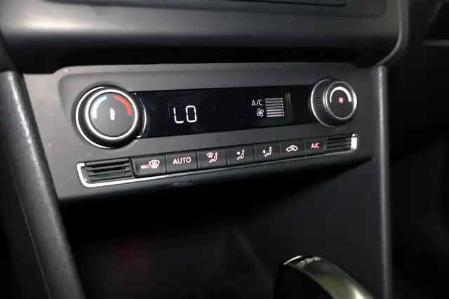 Volkswagen Polo view 20