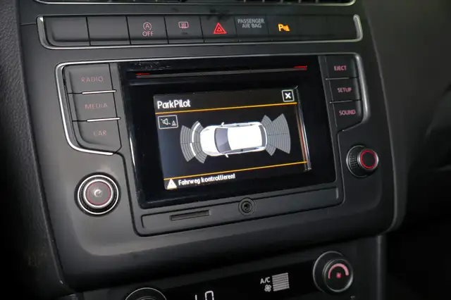 Volkswagen Polo view 15