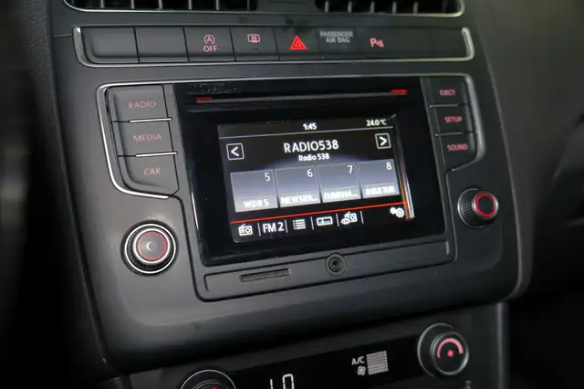 Volkswagen Polo view 16
