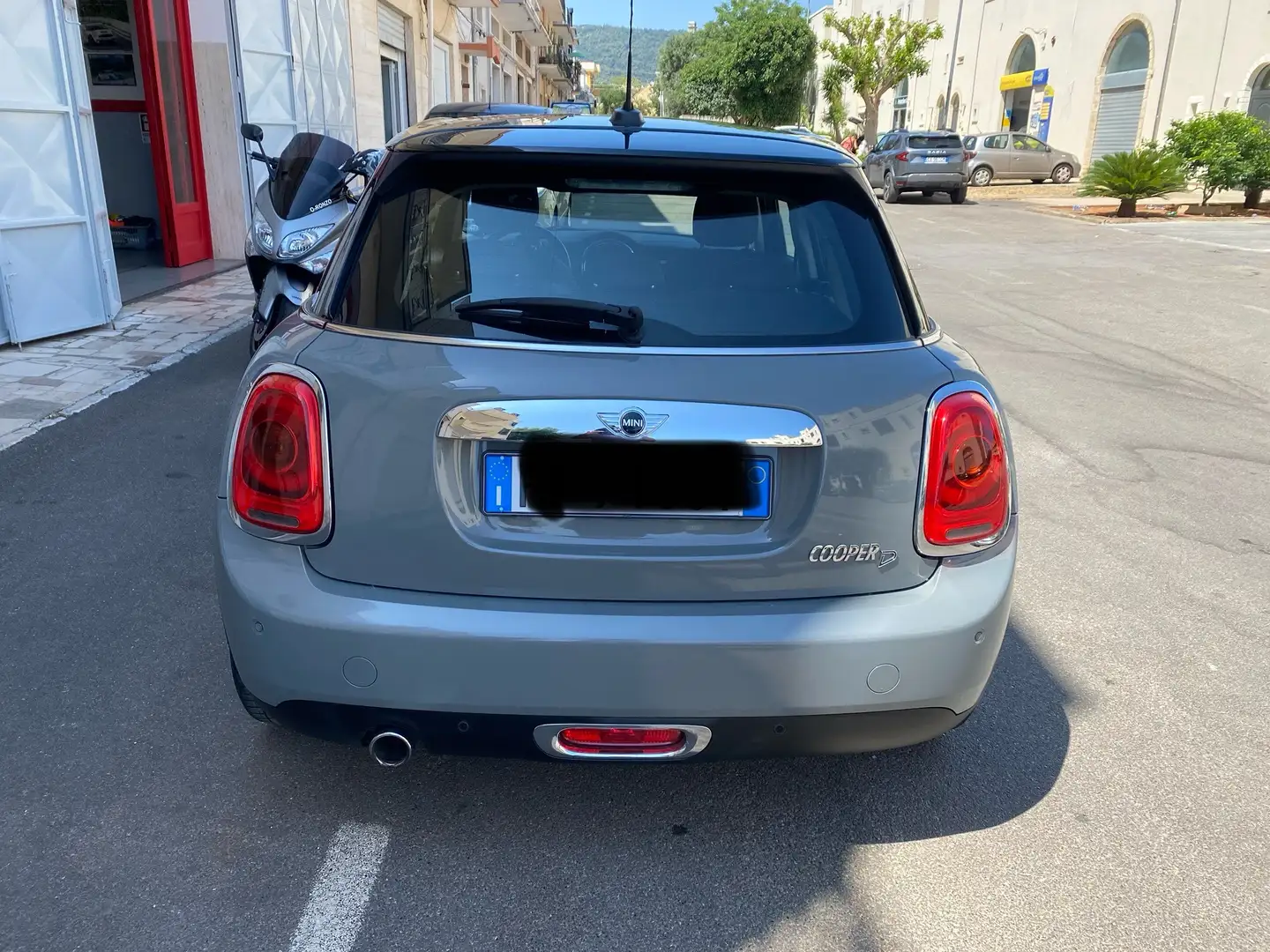 MINI Cooper D 1.5 Business 5p - 1