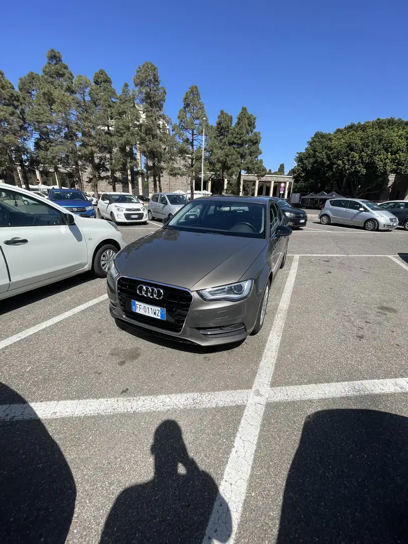 Audi A3 1.6 tdi ultra Attraction E6 - 1