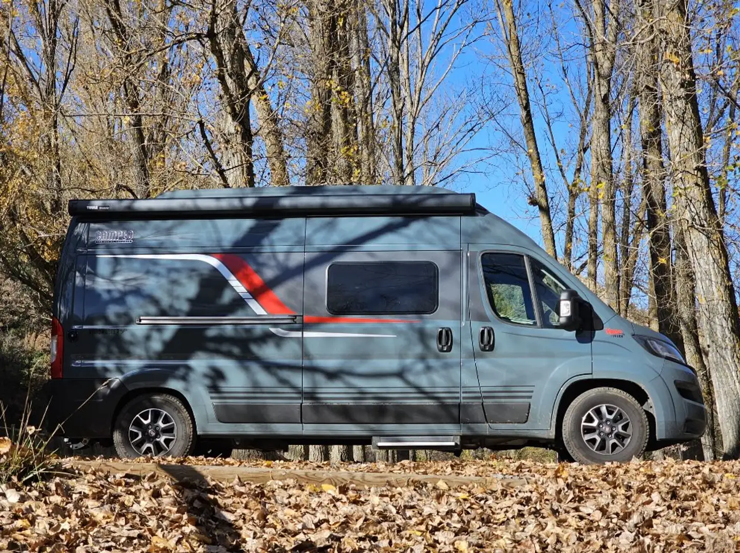 Caravans-Wohnm Bürstner campeo roadrunner for 4 Blau - 2