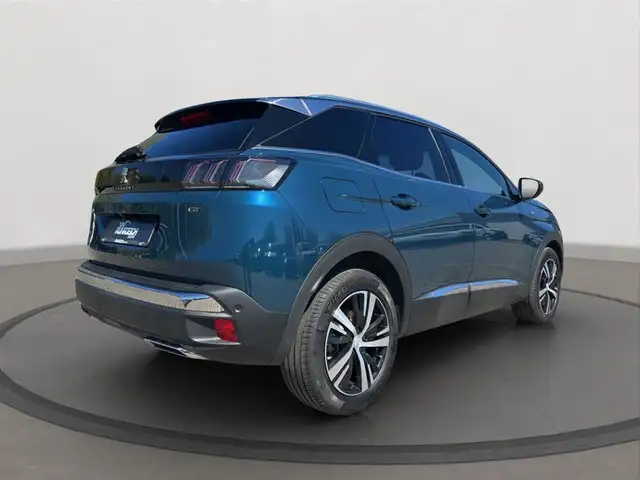 Peugeot 3008 view 5