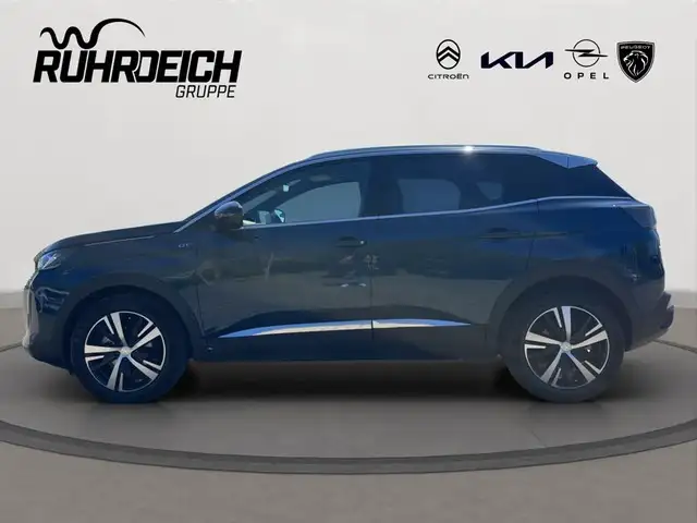 Peugeot 3008 view 2