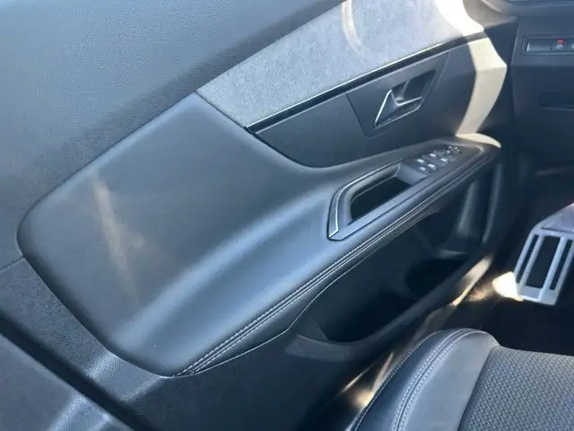 Peugeot 3008 view 14
